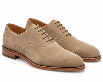 Zapatos Oxford de hombre de ante color caqui con puntera reforzada, zapatos de vestir hechos a mano con suela de cuero.