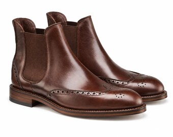 Bruine leren brogue Chelsea wingtip herenlaarzen met zool van echt leer.