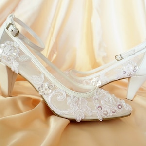 Floral Lace White Wedding Shoes
