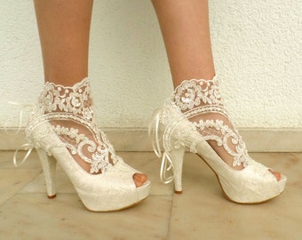 vintage wedding boots