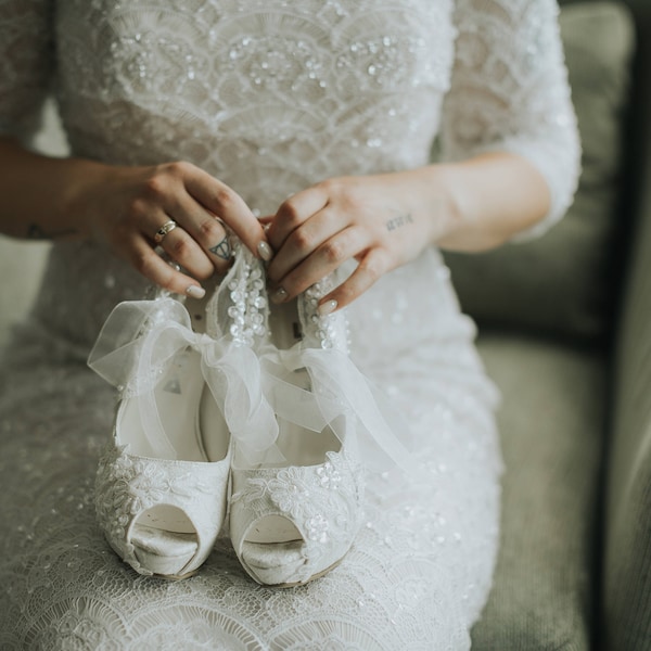 Ivory Lace Wedding Shoes for Bride with Pearls