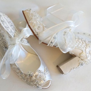 Bling Wedding Shoes for Bride with Block Heels, Sparkly Lace Bridal Shoes