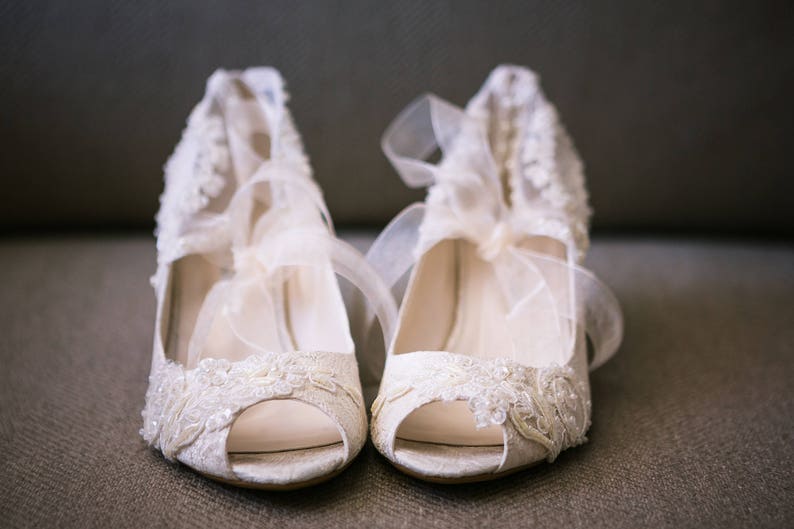 Lace Wedding Shoes for Bride With Low Heels - Etsy