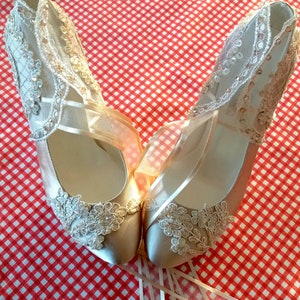 Lace Wedding Shoes, Champagne Bridal Shoes image 7