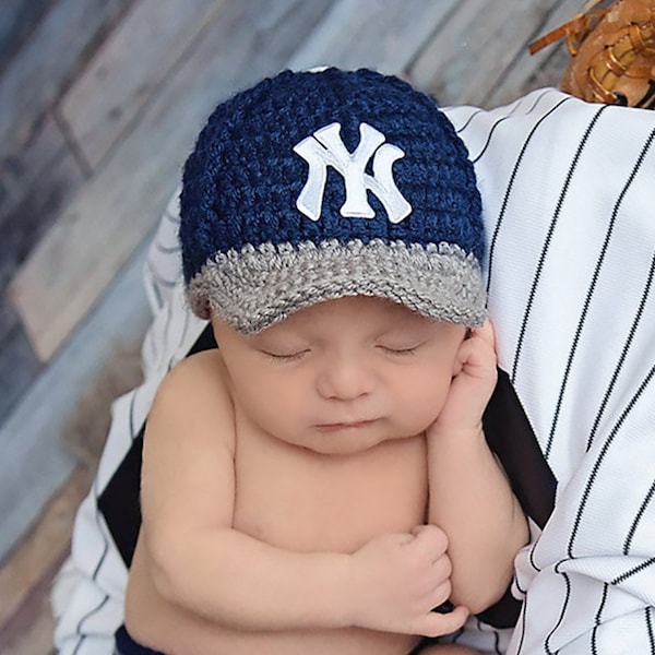 NY Yankees baby Hat, New York Yankees Baby Hat, Sport Baby Hats, Team Baby Hats, Baby boy clothes, Football hat, crochet hat