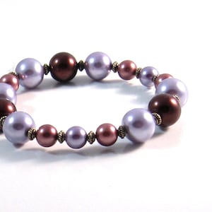 Purple & Dark Brown Pearl Antique Brass Stretch Bracelet, Purple Jewelry, Lavender Jewelry, Brown Jewelry, Bridesmaids Jewelry, Fashion