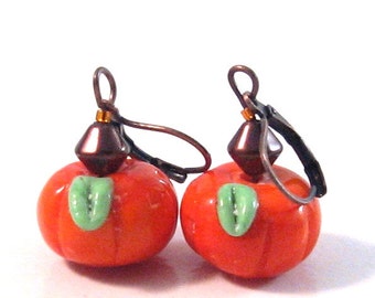 Pumpkin Lampwork Glass, Copper Pearl & Antique Brass Earrings, Orange Jewelry, Halloween, Fall Fashion, Pumpkin Jewelry