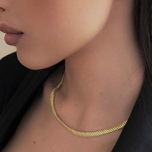 Snake chain - wave chain - trendy collar necklace brass 14k