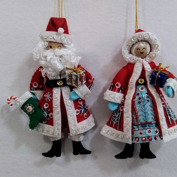 Mr and Mrs Santa Claus is coming to town Hand Made Felt Santa Christmas Hanging Tree Ornaments