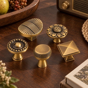 Vintage Brass Cabinet Knobs, Antique Drawer Knobs, Decorative Furniture Hardware, French Style Cabinet Pulls, Retro Kitchen Cupboard Handles