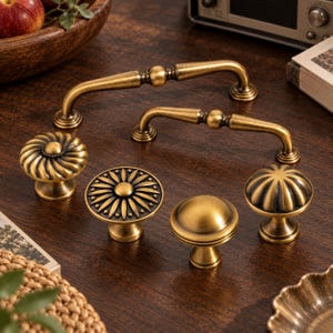 Vintage Brass Cabinet Knobs and Drawer Pulls, Antique Gold Dresser Handles, Floral Furniture Hardware, 96mm 128mm Kitchen Handles