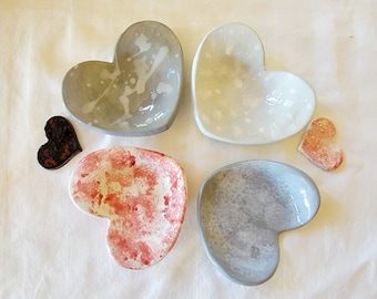 Small HEART Jewelry DISH Ring Tray Trinket Dish HANDMADE Gray White Splatter Heart Valentine's Day Love Black Mini Heart Dish Vanity 4" x 3"