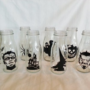 8 HALLOWEEN Vintage Inspired PARTY Drinks Halloween Party Milk Bottles Party Glasses Black WITCHES Devil Haunted House Bats 8oz (straws)