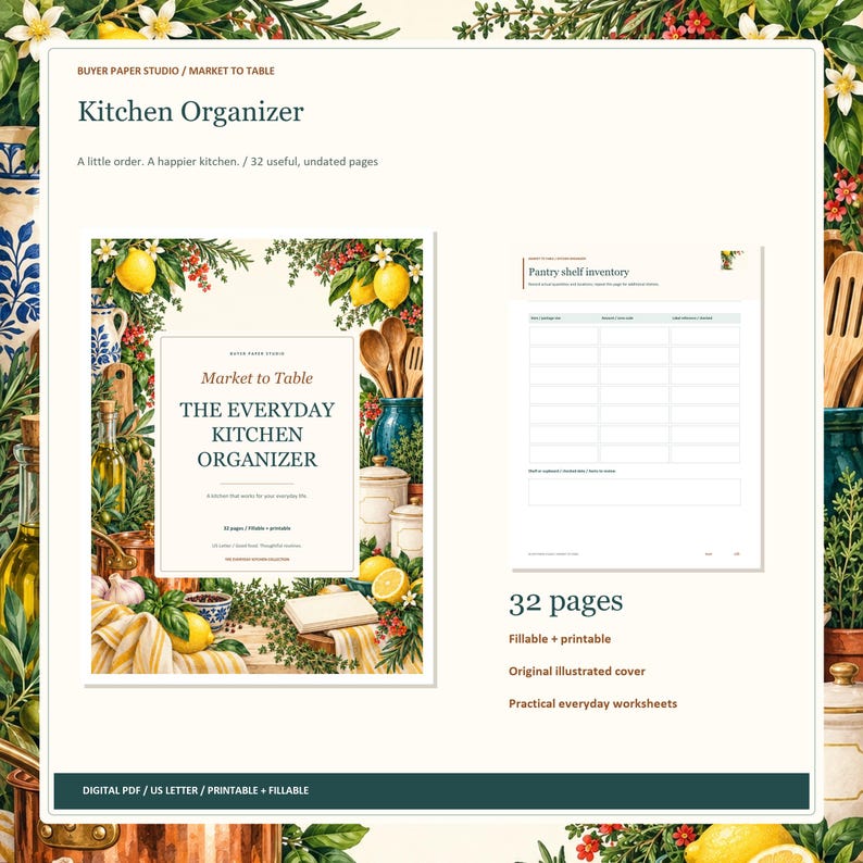 Pu&ograve; includere: Un organizer da cucina digitale in PDF con 32 pagine compilabili e stampabili. La copertina presenta un'illustrazione botanica di limoni, erbe e utensili da cucina. Include un foglio di inventario della dispensa con colonne.