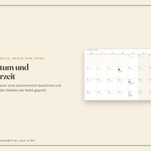 K&ouml;nnte beinhalten: Ein Monatskalender mit Mondphasensymbolen und Datumsangaben auf beigem Hintergrund. Der Text lautet: GROSSZ&Uuml;GIG GENUG ZUM LESEN, Datum und Uhrzeit, Die Phasen sind astronomisch berechnet und gegen die Tabellen der NASA gepr&uuml;ft.