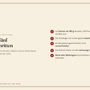 May include: A beige instructional graphic titled BASTELANLEITUNG In f&uuml;nf Schritten. It lists five steps for a craft project, including printing on 160 g cardstock, labelling tags, cutting along grey dashed lines, punching holes, and attaching ribbon or twine.