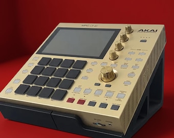 Suporte AKAI MPC One – Inclinação de 30 graus
