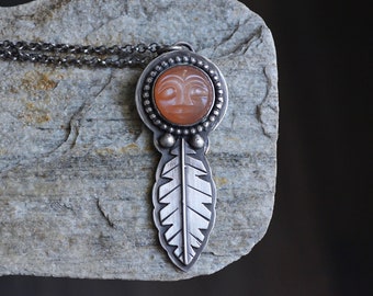 Peach Moonstone Necklace, Man in moonstone, Moonstone Necklace, Man in Moon, Peach Moonstone, Sterling Silver, Silver Moonstone,Peach Gem