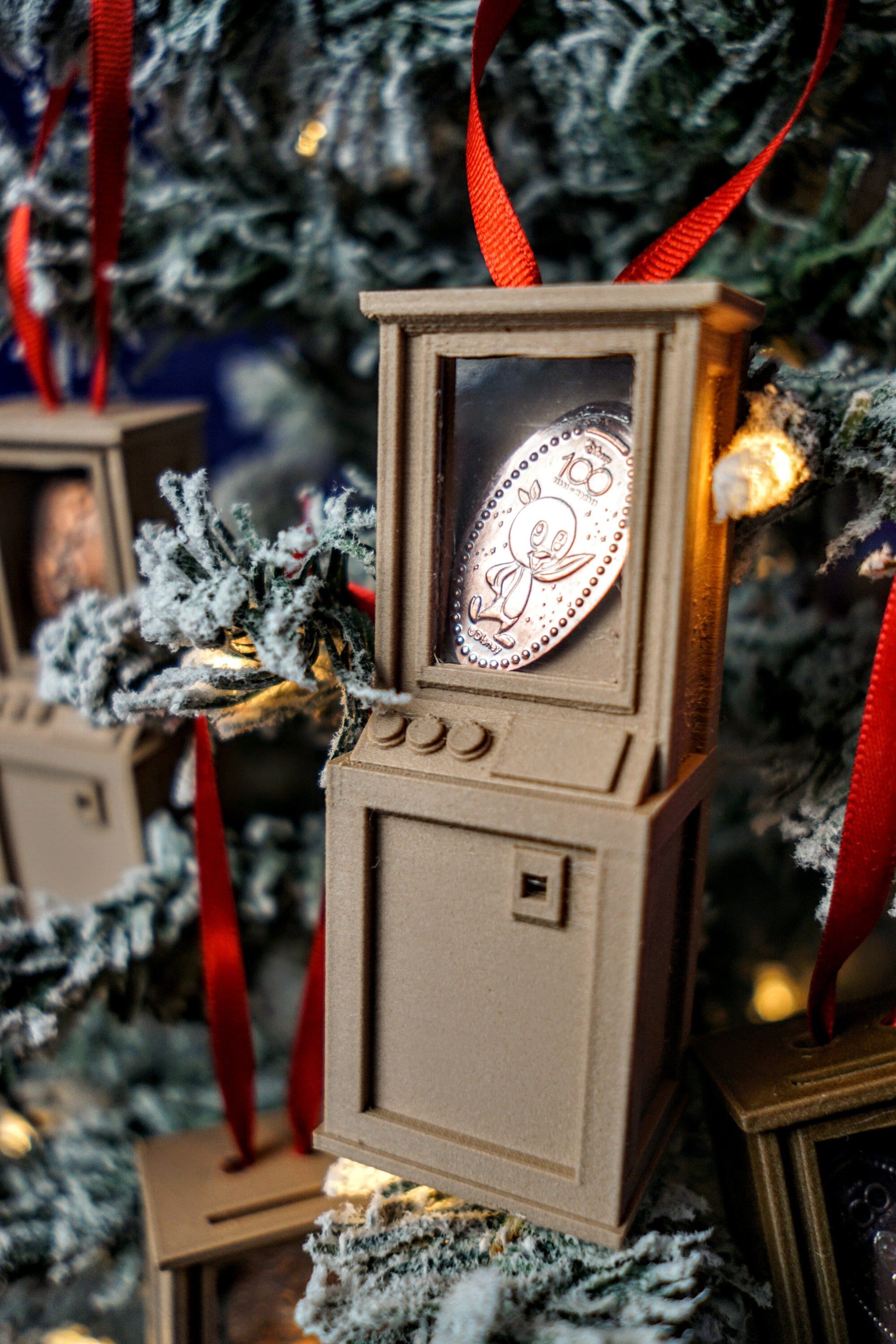 Custom Miniature 3D Printed Classic Pressed Penny Machine with Red Ribbon - Display Your Treasured Coin Collection