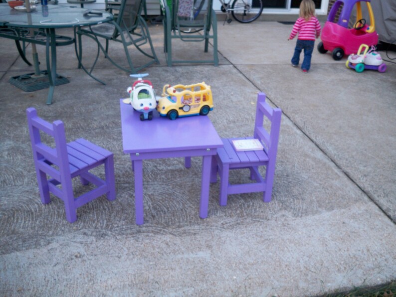 older kids table and chairs