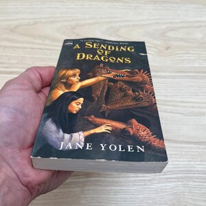 A Sending of Dragons by Jane Yolen, Pit Dragon Chronicles 3 - Vintage 1997 Paperback image 3