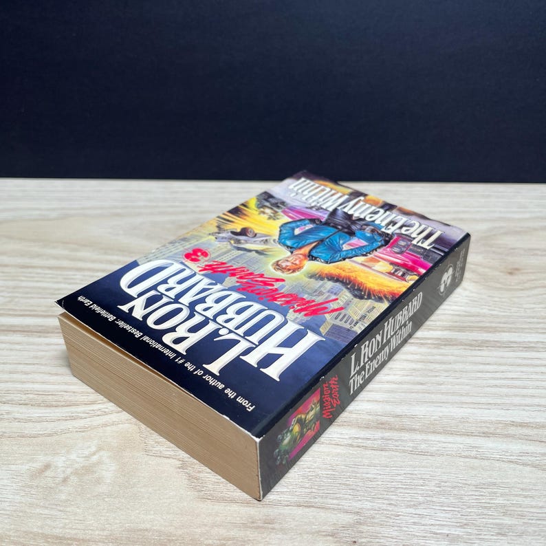 Mission Earth by L. Ron Hubbard - Complete 2-Book Set - Vintage 1988 Paperbacks, First Printings image 6