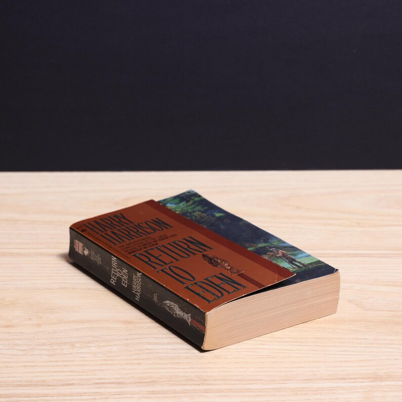 Return to Eden by Harry Harrison, West of Eden 3 - Vintage 1989, First Printing image 4