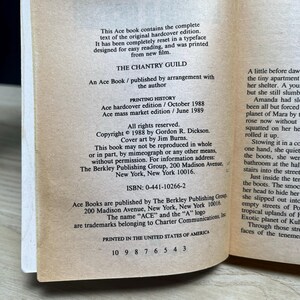 Klassische Science-Fiction-Taschenbücher, Konvolut von 8 Bänden von Asimov, Niven, Knight, Dickson und Saberhagen (Vintage). Bild 8