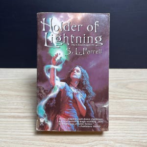 Holder of Lightning by S.L. Farrell, Cloudmages 1 - Vintage 2003 Paperback image 1