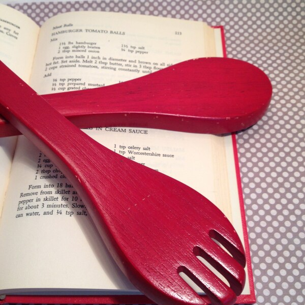 Long Red Wooden Kitchen Spoon and Fork Decor, Vintage Red Kitchen Farmhouse Chic Decor, REd Spoon Fork Kitchen Hanging Decor