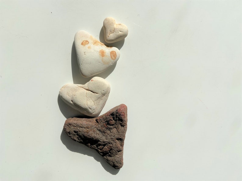 beach home decor decorative ornamental pebbles terracotta hearts heart shaped beach pebbles Scottish beach finds rocks stones pebbles
