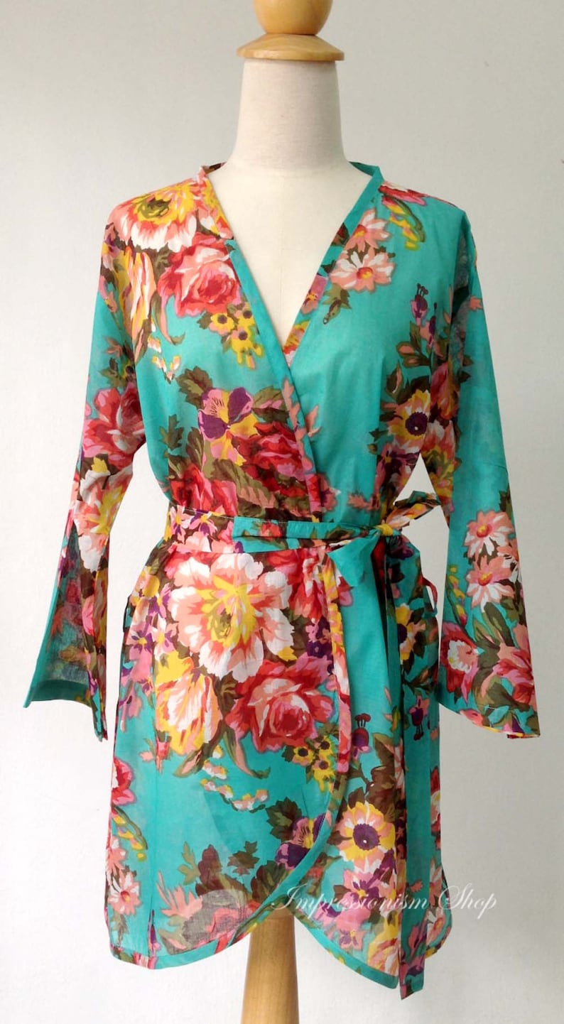 Floral robe sleeve bridesmaids gift Bride robe spa robe Vintage Classic robe Green Mint Robe Dressing up robe Maid of honor