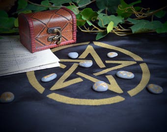 Witches Casting Runes Set Chest and Altar Cloth Pentacle Wicca Pagan Gift Divination