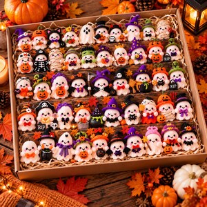 Halloween ghost no sew crochet pattern keychain charm Halloween ornament amigurumi pattern PDF Crochet car hanger Halloween bag charm