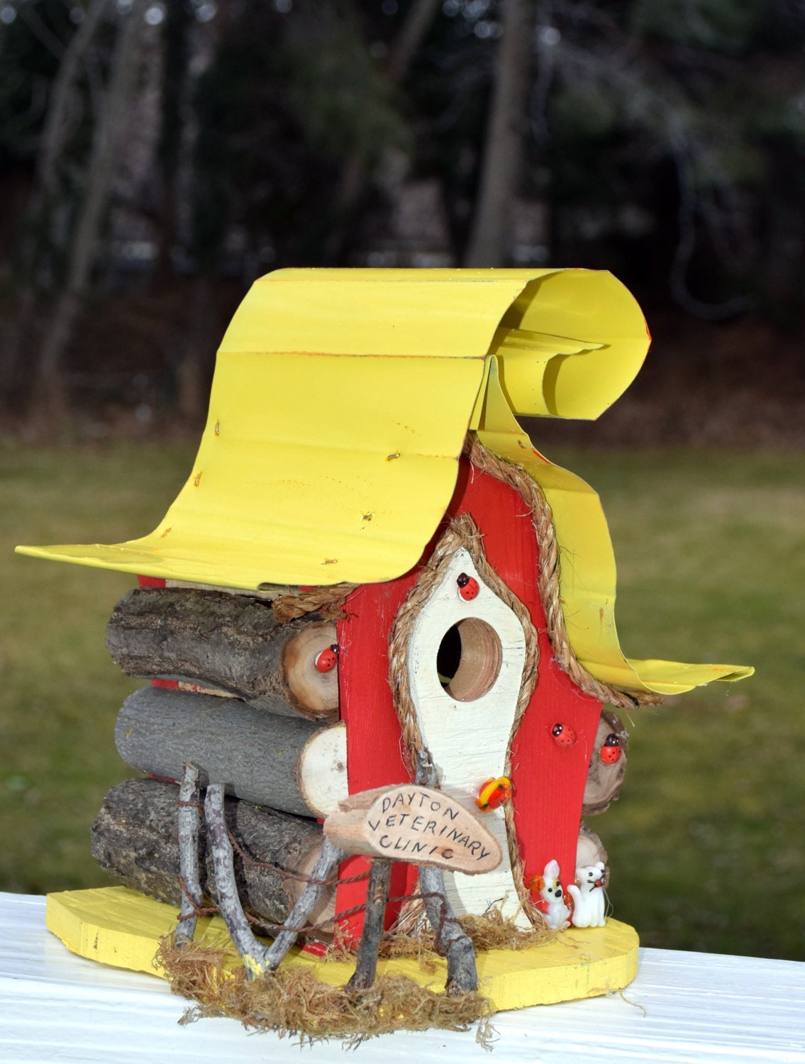 Birdhouse bird house custom bird house with sign and color Etsy