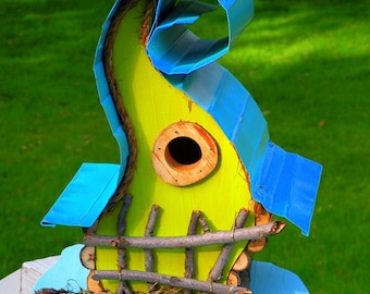 bird house, birdhouse, Curvy Lady Birdhouse available in color options, rustic and original