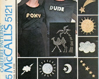 Misses e T-shirt uomo anni '70 con motivo di cucito a trasferimento metallico - Foxy, Dude, Moon, Stars, Gold e Silver - Taglia 8 McCalls 5121 UNCUT