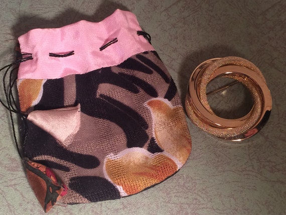 two tone circle pin, circle brooch - image 2