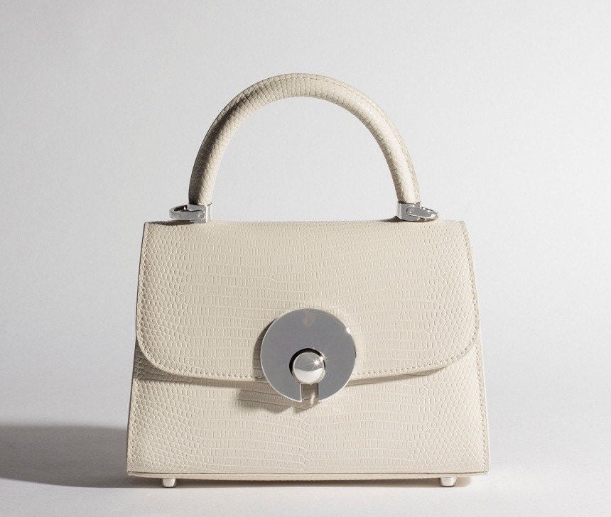 Monalisa Sling Bag, Women's Fashion, Bags & Wallets, Cross-body Bags on  Carousell