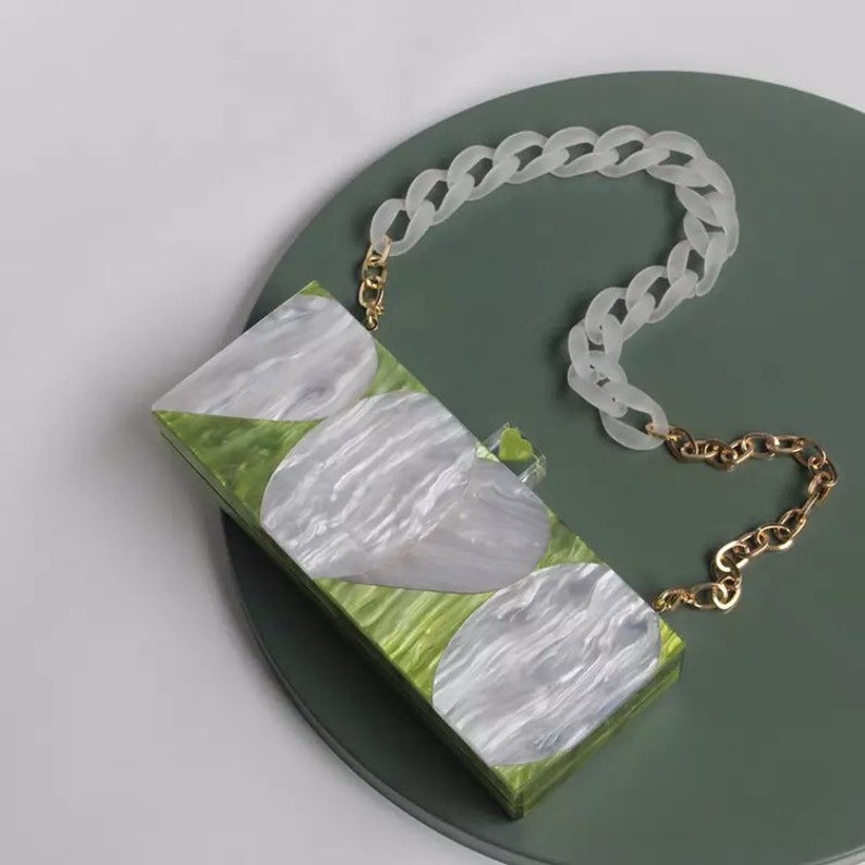 Heart pattern green and white long acrylic clutch with the acrylic strap and metal chain Retro acrylic clutch Evening clutch Party clutch