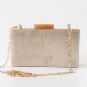 Champagne pearlescent acrylic clutch with the gold chain, Bridal wedding clutch, Evening clutch, Party clutch, Minimal champagne clutch box