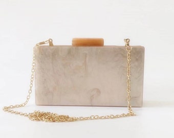 Champagne pearlescent acrylic clutch with the gold chain, Bridal wedding clutch, Evening clutch, Party clutch, Minimal champagne clutch box