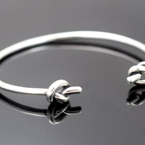 Figure 8 Knot Cuff Style Bracelet, Sterling Silver - Etsy Figure 8 Knot Cuff Style Bracelet, Sterling Silver - Etsy