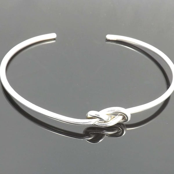 Silver Crystal Knot Bracelet main image 0