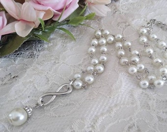 Chunky Pearl Necklace, Statement Bridal Necklace, Silver Infinity Necklace, Pearl Chain Necklace, Hand Wired Pearl Rosary Chain
