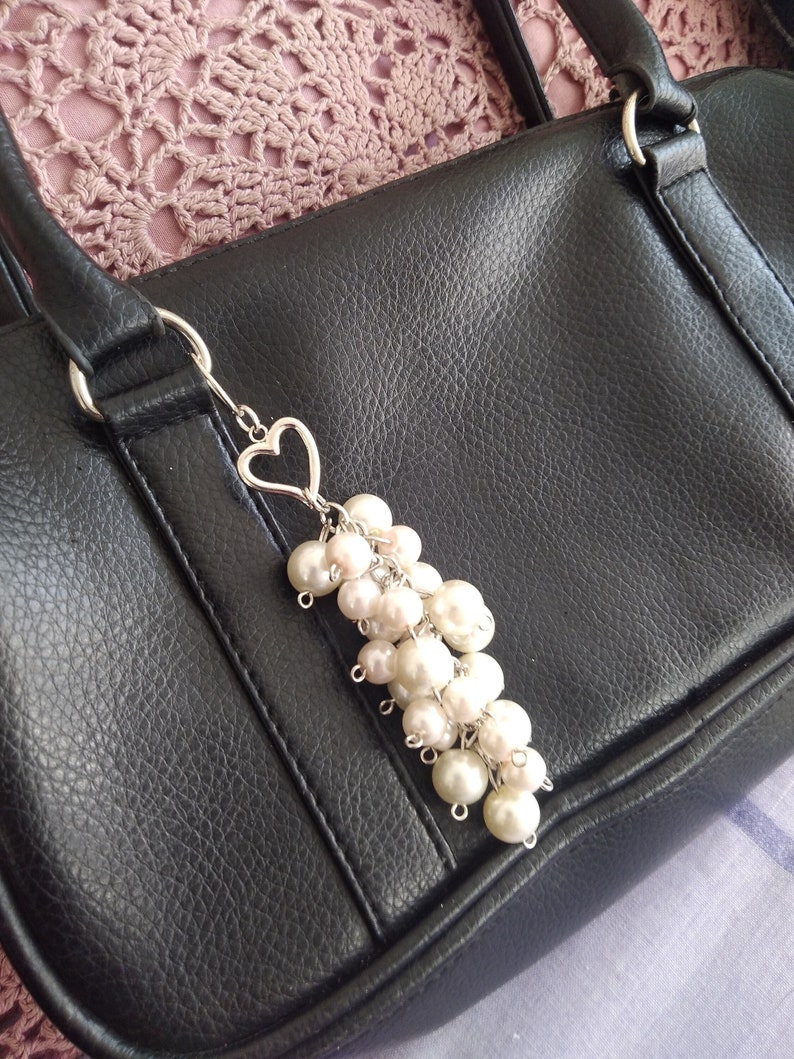 Chunky Pearl Purse Charm, Heart Bag Charm, Bridal, Wedding Purse Charm, Bridesmaid Bag Charm, Mother's Day Gift zdjęcie 1