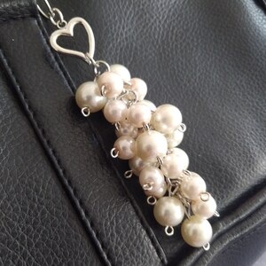 Chunky Pearl Purse Charm, Heart Bag Charm, Bridal, Wedding Purse Charm, Bridesmaid Bag Charm, Mother's Day Gift zdjęcie 3