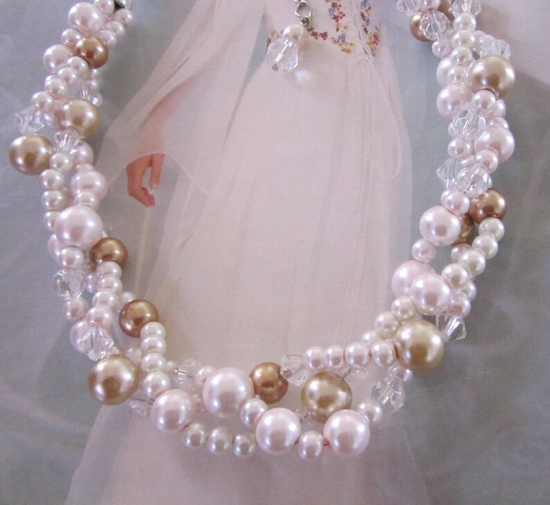 Blush Romantic Wedding Boho Bridal Necklace Rose Gold Layered Pearl Necklace Chunky Vintage Pearl /& Crystal Necklace