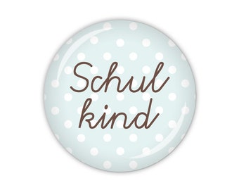 PÜNKTCHEN Schulkind, hellblau oder rosa (Art. SC02) als Button, Magnet oder Taschenspiegel erhältlich