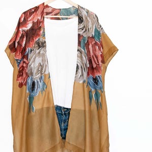 Gold kimono. Floral kimono for women. Boho kimono jacket. Unique kimono women. Women&#39;s kimono floral. Summer kimono. Beach kimono summer.